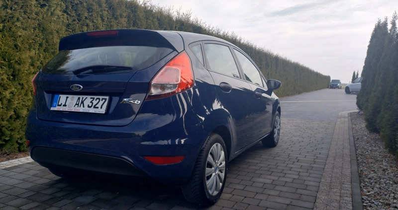 Ford Fiesta cena 25699 przebieg: 139000, rok produkcji 2014 z Błonie małe 106